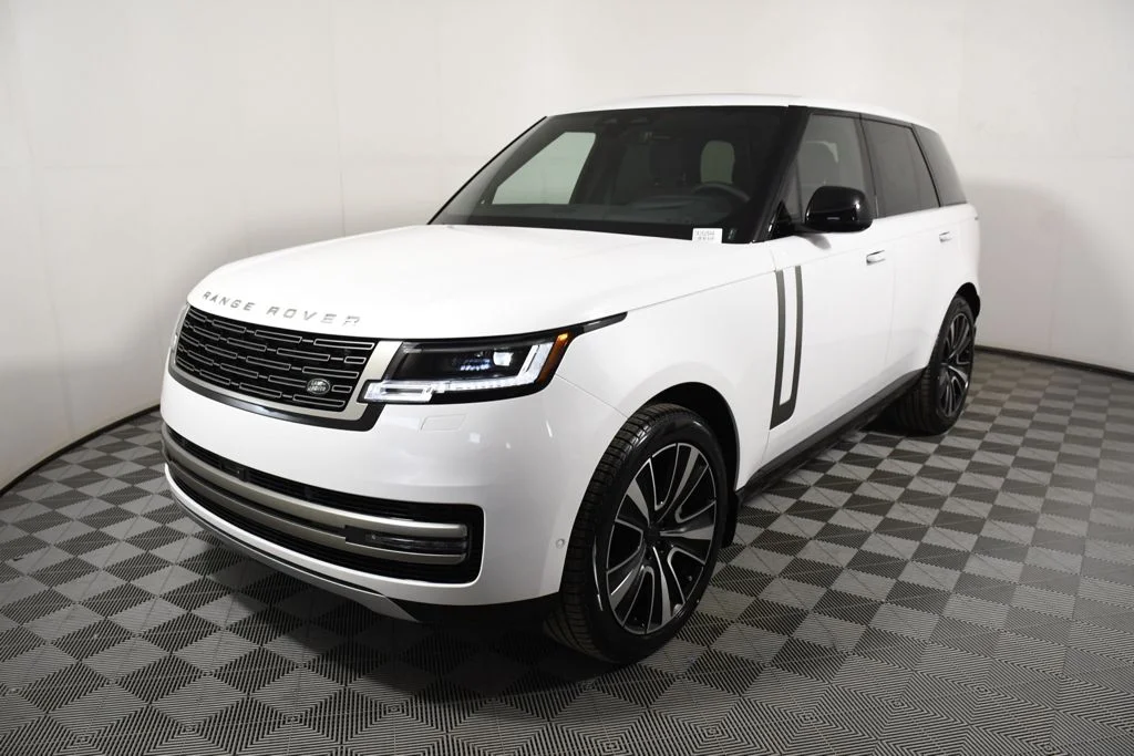 2026 Land Rover Range Rover 3.0 SE SWB's photo