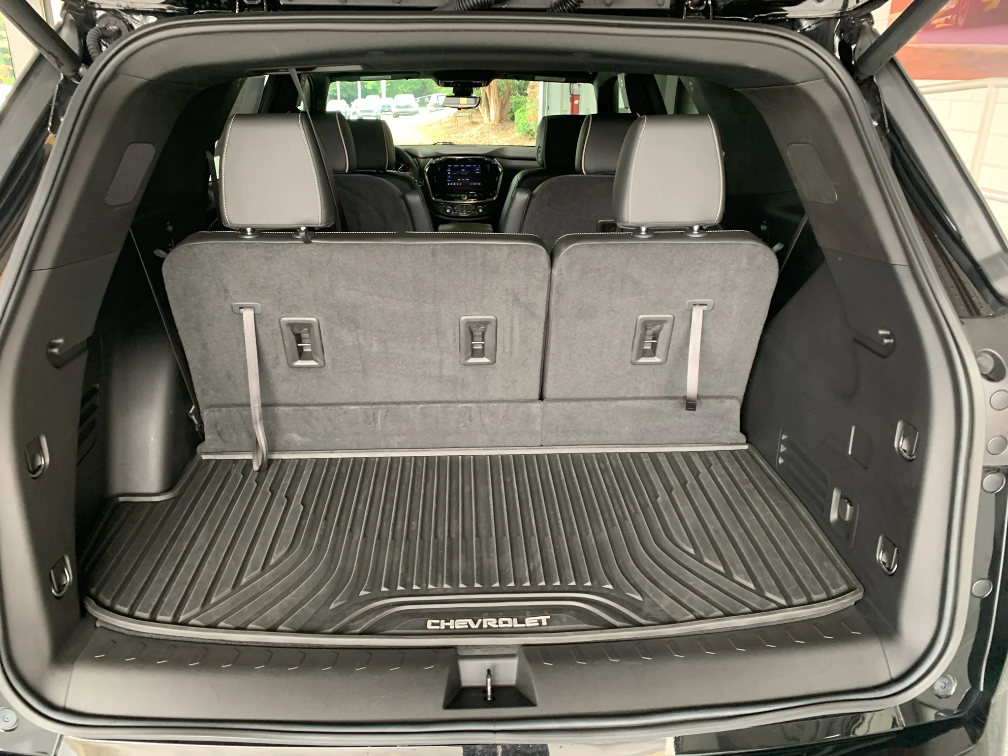 Used 2023 MOSAIC BLACK METALLIC Chevrolet Premier image 9