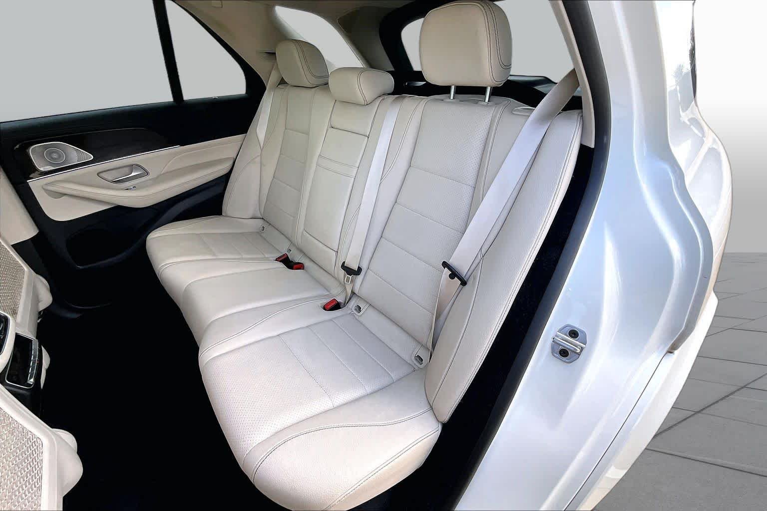 Used 2022 MANUFAKTUR Diamond White Bright Mercedes-Benz GLE 350 image 21