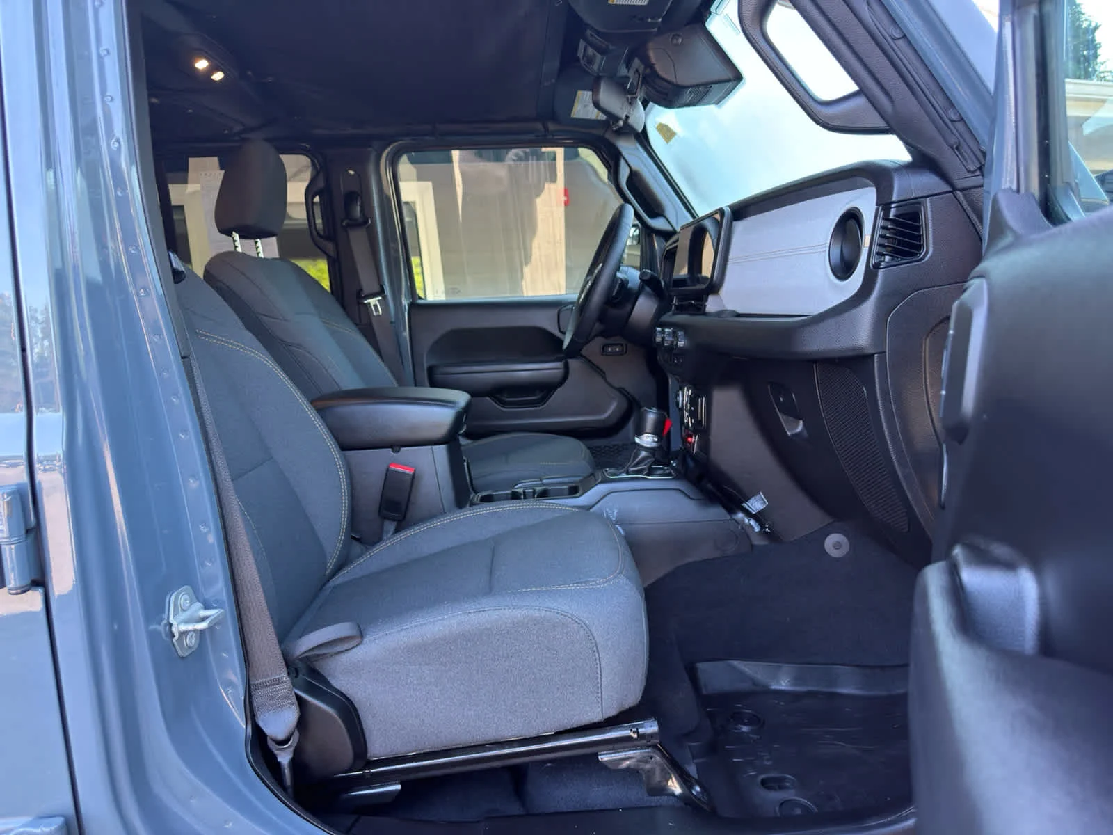 Certified Used 2024 Anvil Clear Coat Jeep Willys image 16