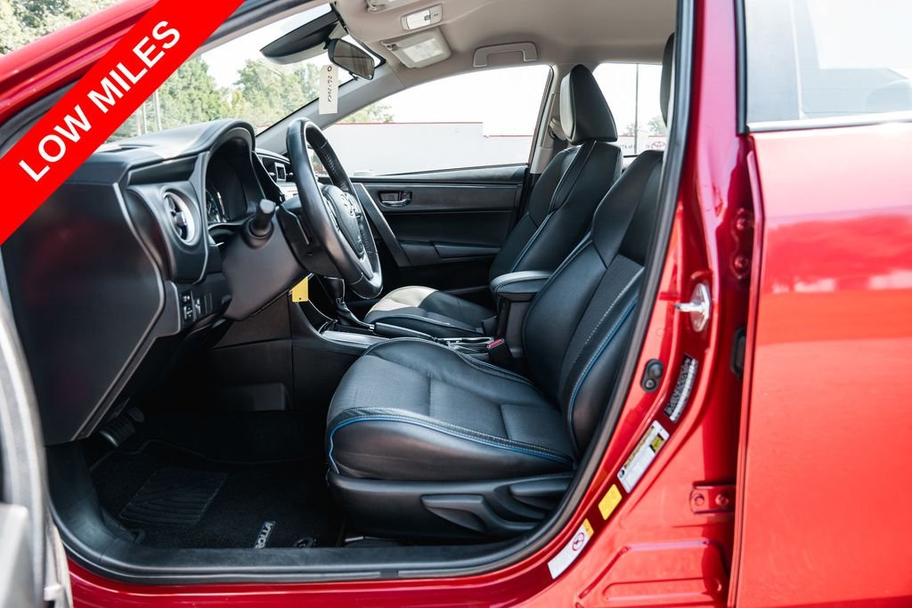 Used 2019 Barcelona Red Metallic Toyota SE image 22
