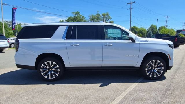 2026 Chevrolet Suburban High Country - Photo 9