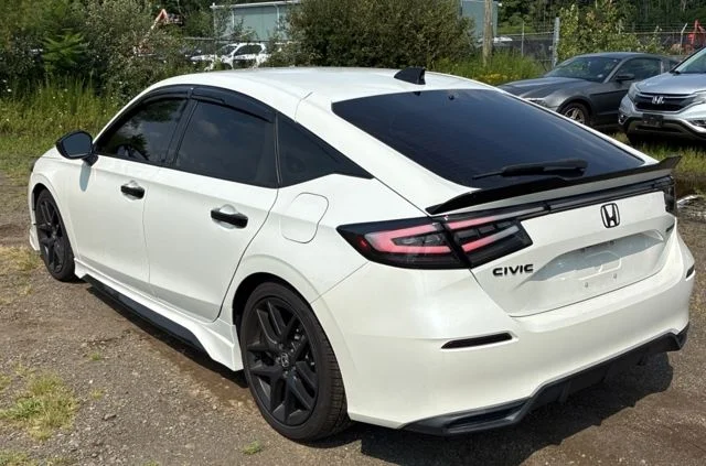 Used 2022 Platinum White Pearl Honda Sport image 6