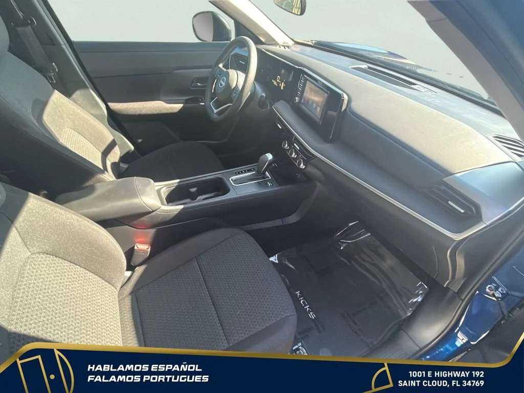 Used 2025 Blue Nissan S FWD image 31