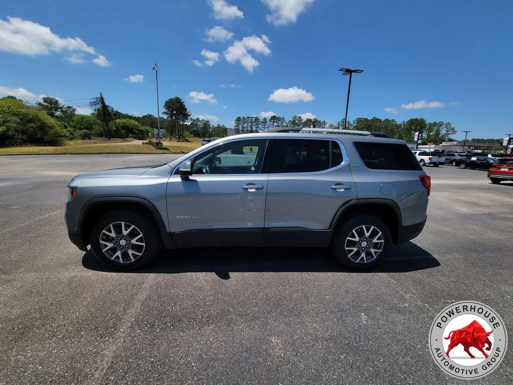 Used 2023 Silver GMC SLT image 3