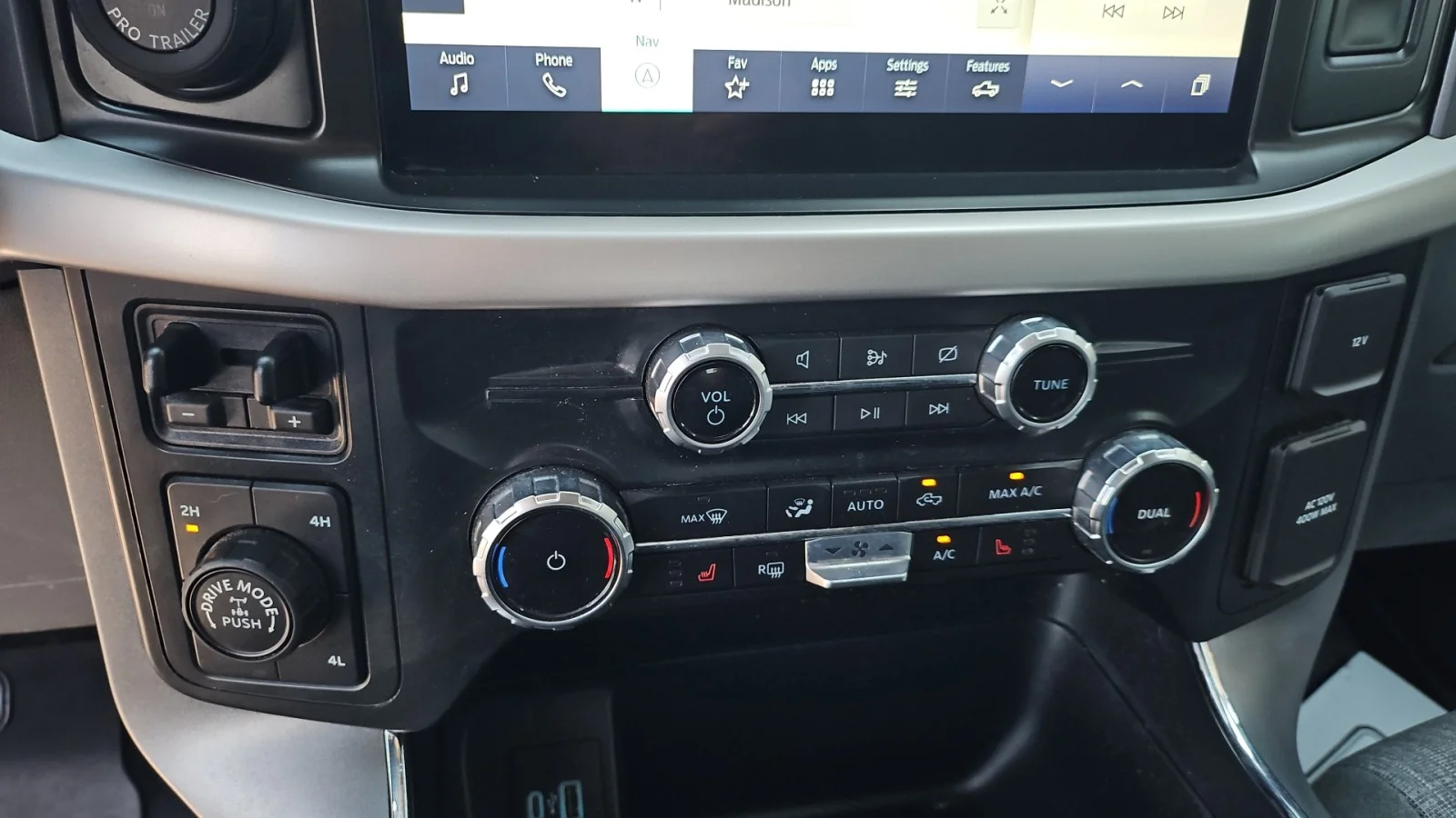 Used 2023 Gray Ford XLT image 22