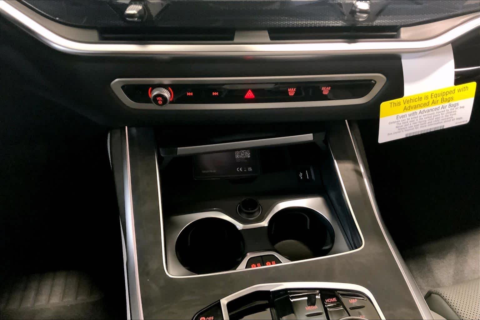 New 2026 Black Sapphire Metallic BMW xDrive40i image 20