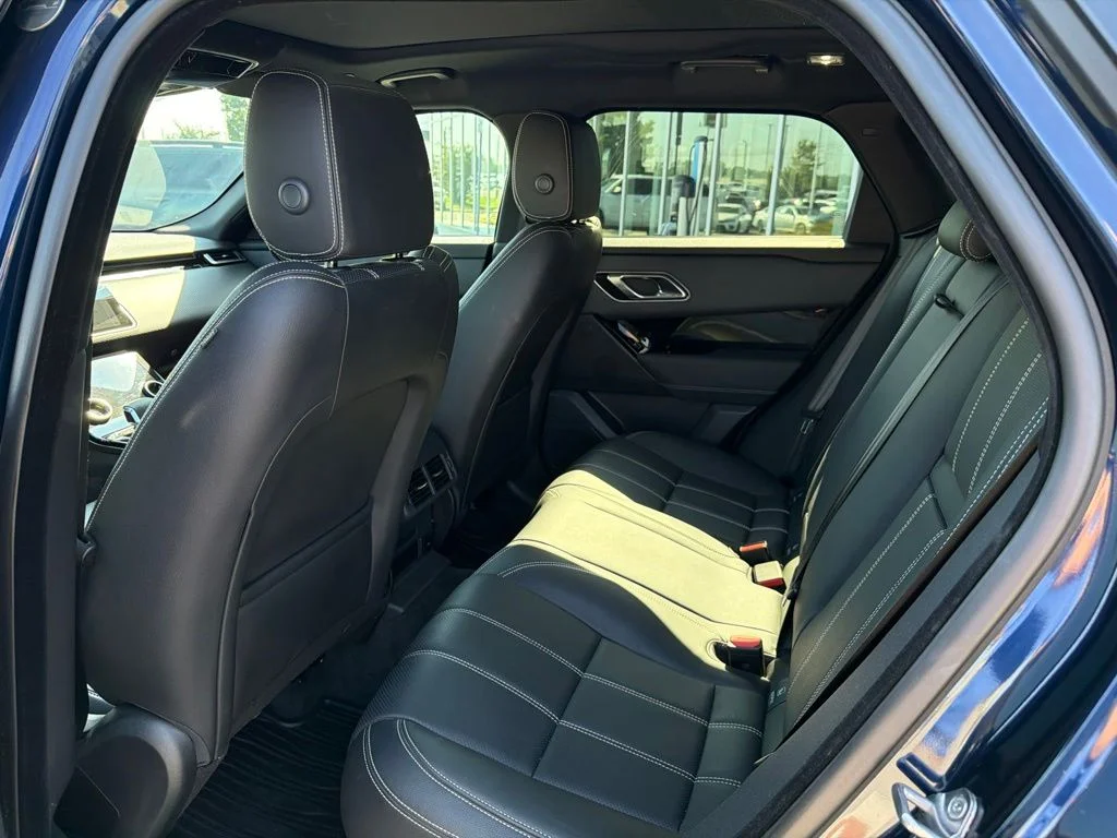 Used 2023 Blue Land Rover R-Dynamic S image 26