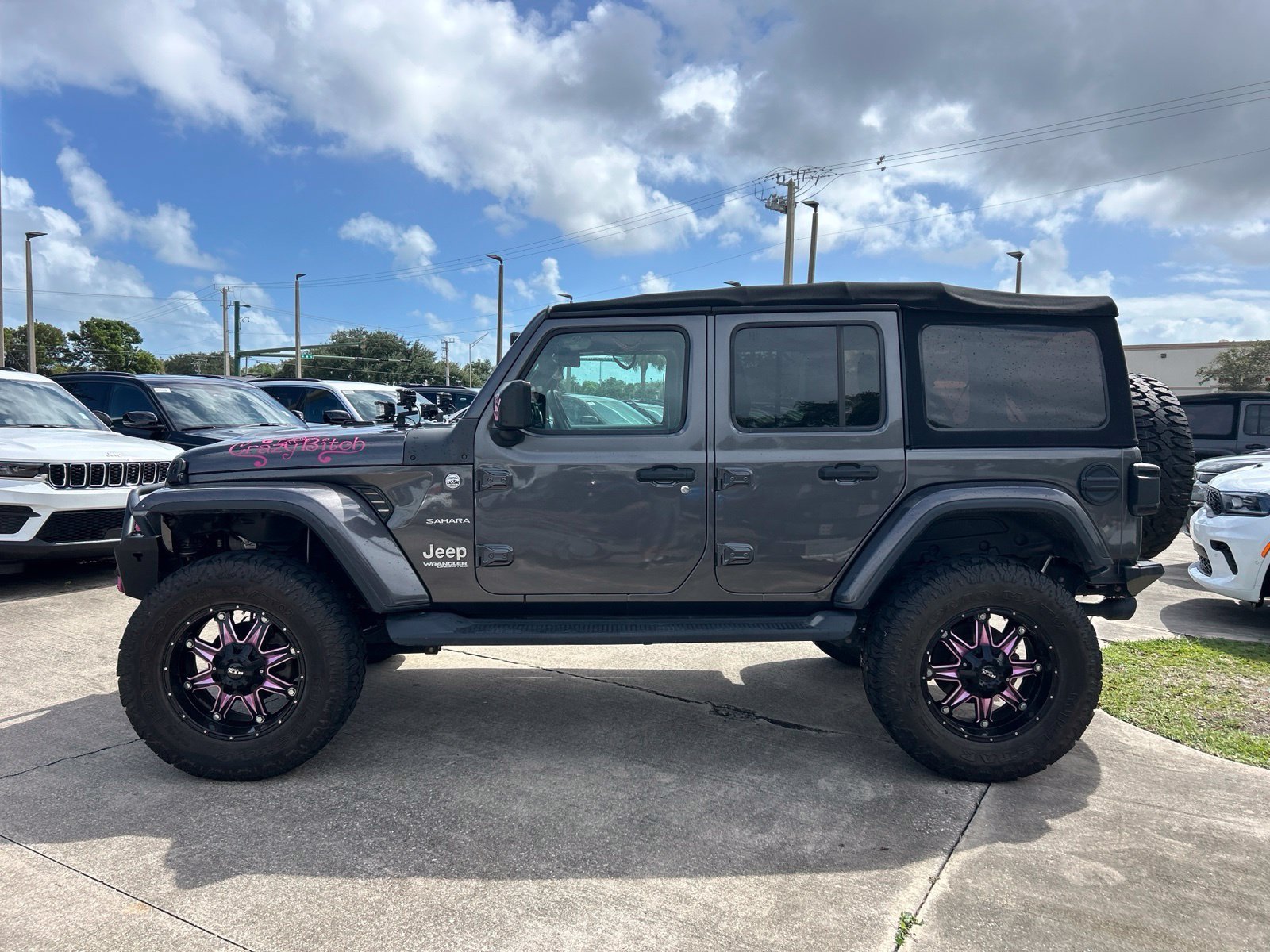 Used 2018 Gray Jeep Unlimited Sahara image 2