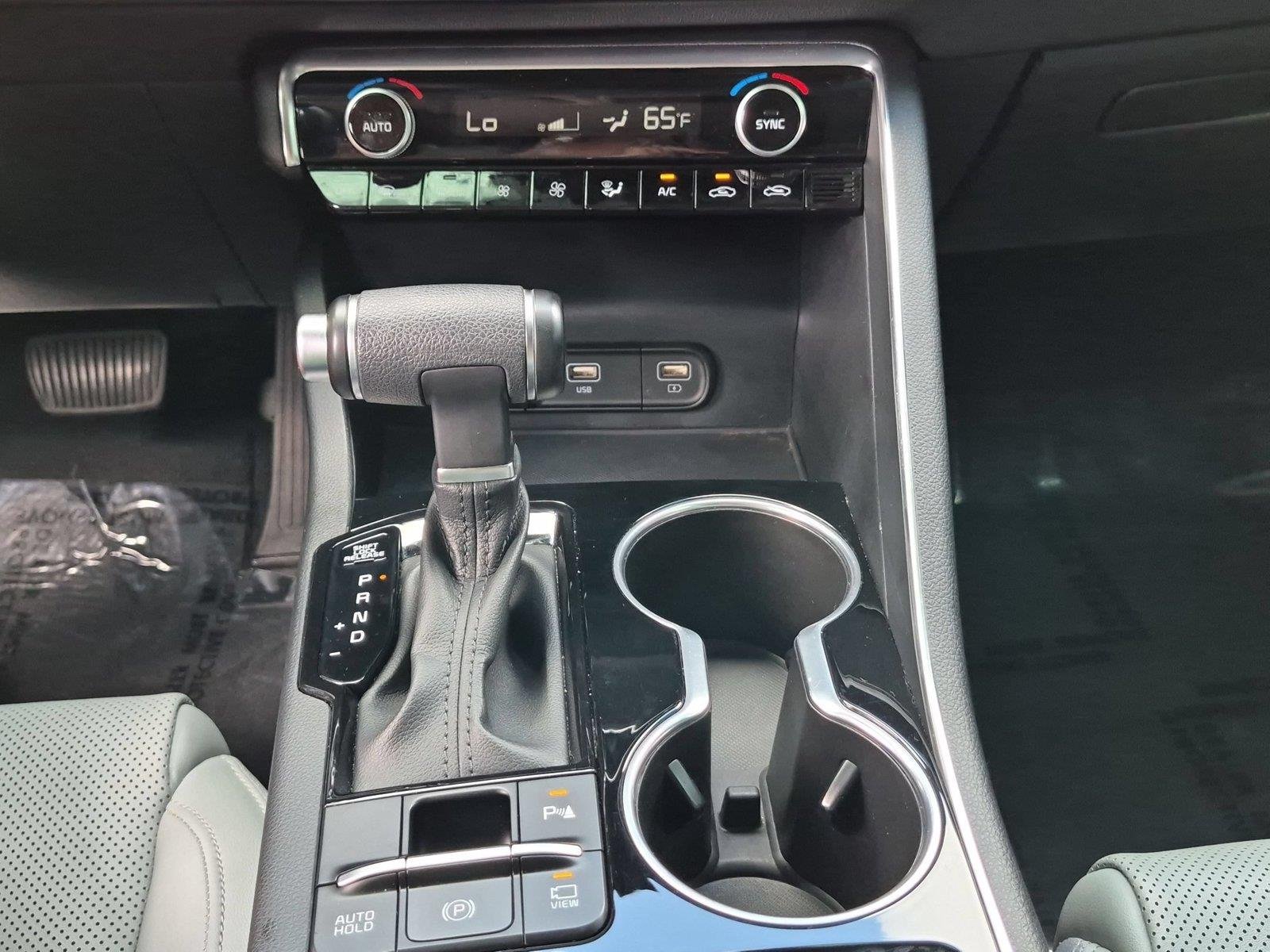 Used 2023 Glacial White Pearl Kia EX image 28