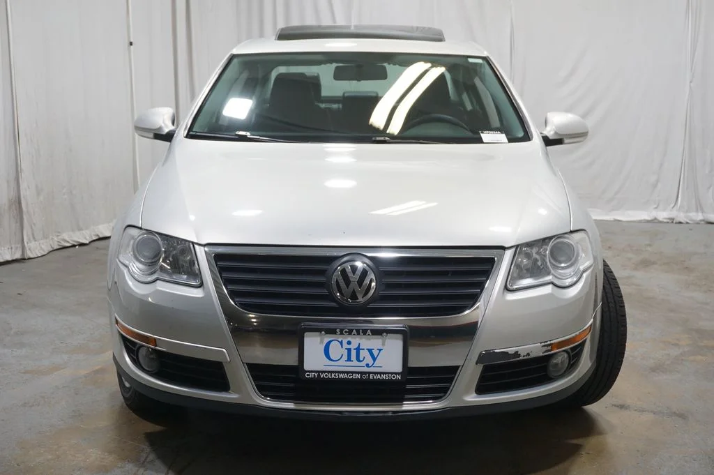 Used 2010 Silver Volkswagen Komfort image 5