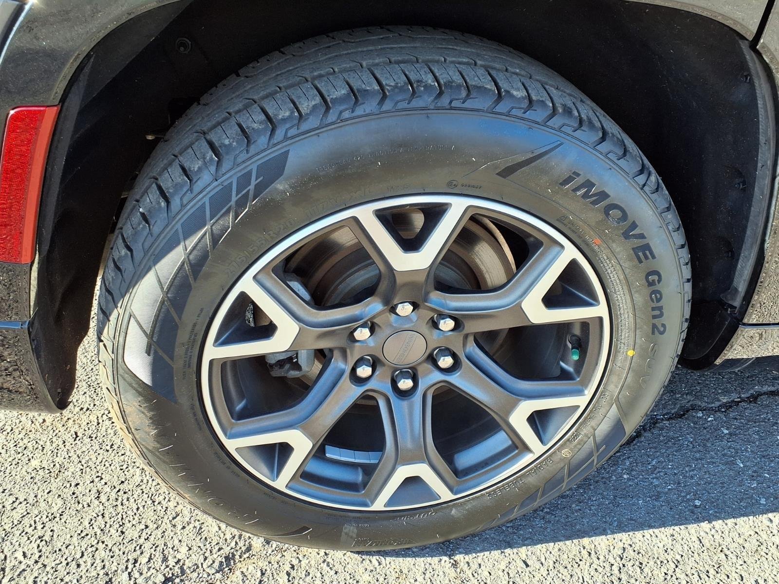 Used 2024 Baltic Gray Metallic Clearcoat Jeep Series III image 11