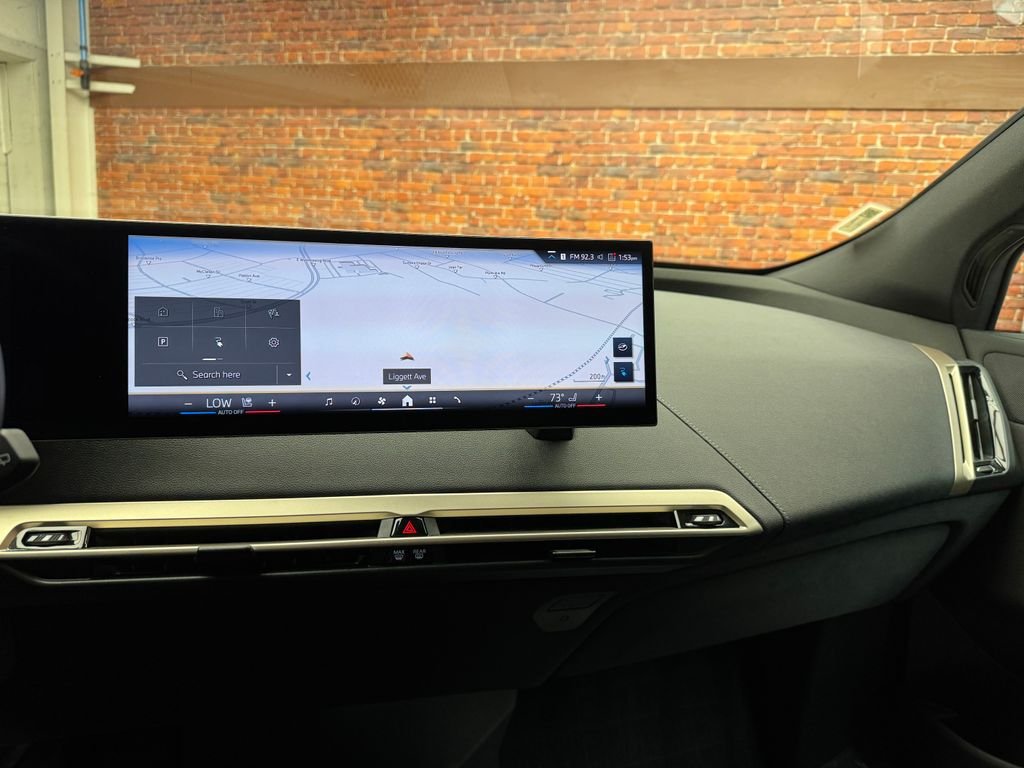 2026 BMW iX 60 - Photo 20