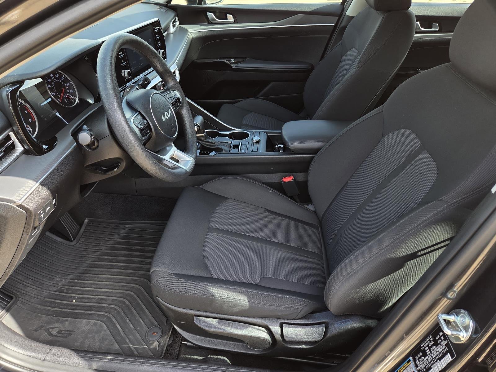 Used 2024 Gravity Gray Kia LXS image 27