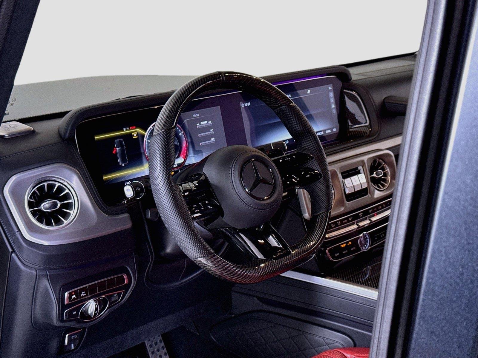Used 2024 Obsidian Black Mercedes-Benz AMG® G 63 | Exclusive Int Pkg | Carbon Fiber Trim image 15