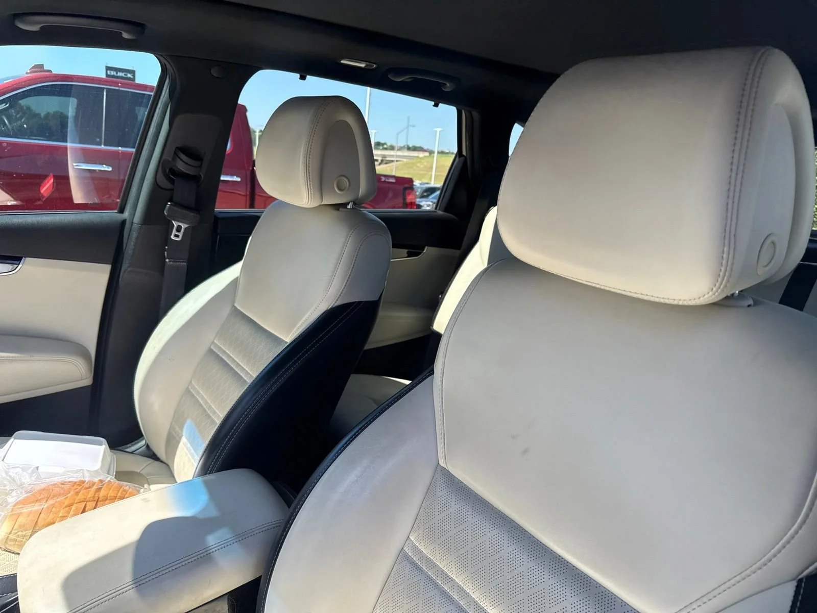 Used 2016 Gray Kia 3.3L SXL image 16