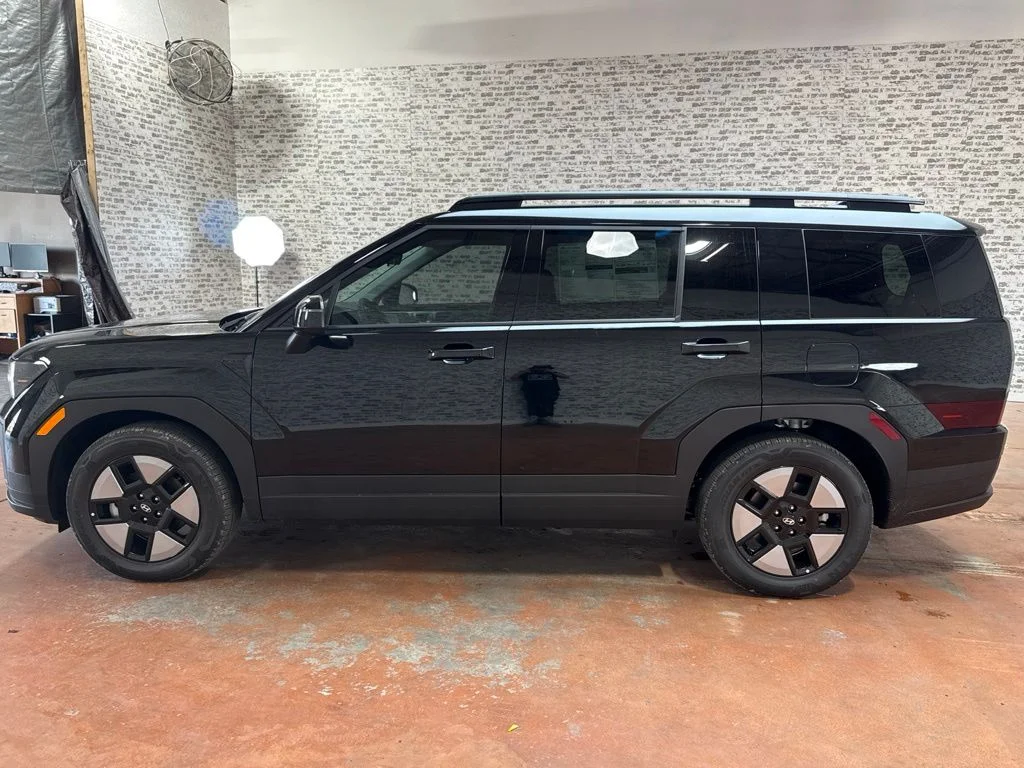 New 2026 Phantom Black Hyundai SEL image 4
