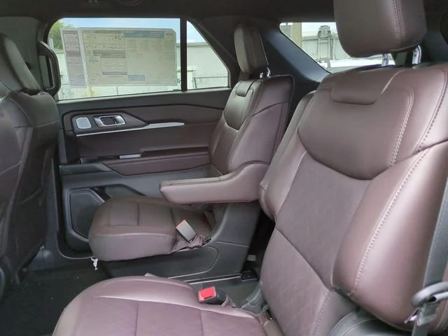 New 2026 Rapid Red Metallic Tinted Clearcoat Ford Platinum™ image 14