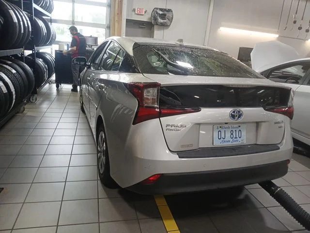 Used 2020 Silver Toyota XLE AWD-e image 3