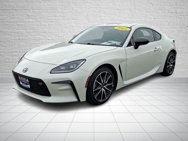 2025 Toyota GR86 Base
