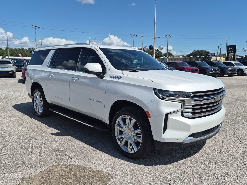 Used 2023 Beige Chevrolet High Country image 10