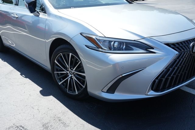 Used 2022 Silver Lexus 350 image 3
