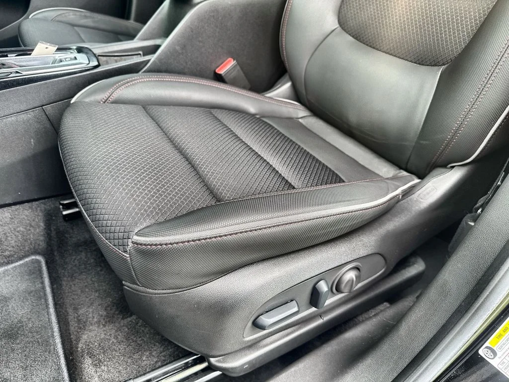 Used 2022 Black Chevrolet RS image 12
