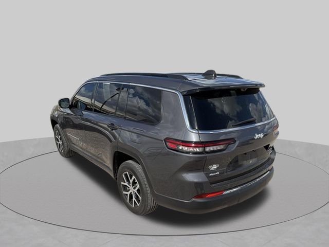 Used 2024 Gray Jeep Limited image 4