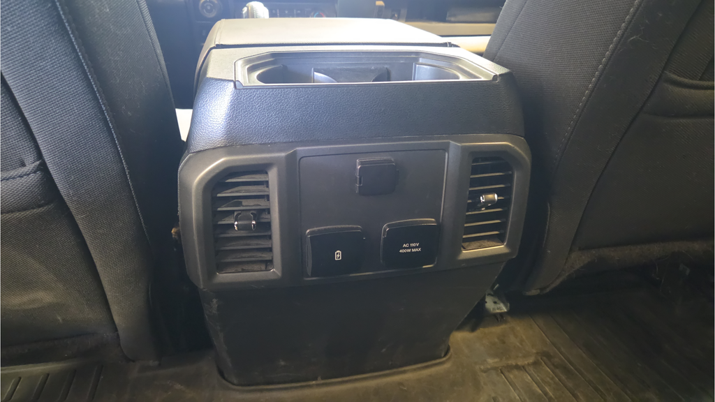 Used 2018 Blue Ford XLT image 8