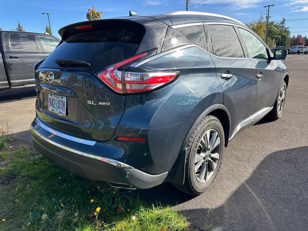 Used 2017 Arctic Blue Metallic Nissan SL image 3
