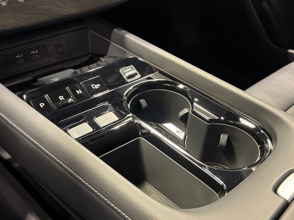 New 2026 Black Nissan Platinum image 11