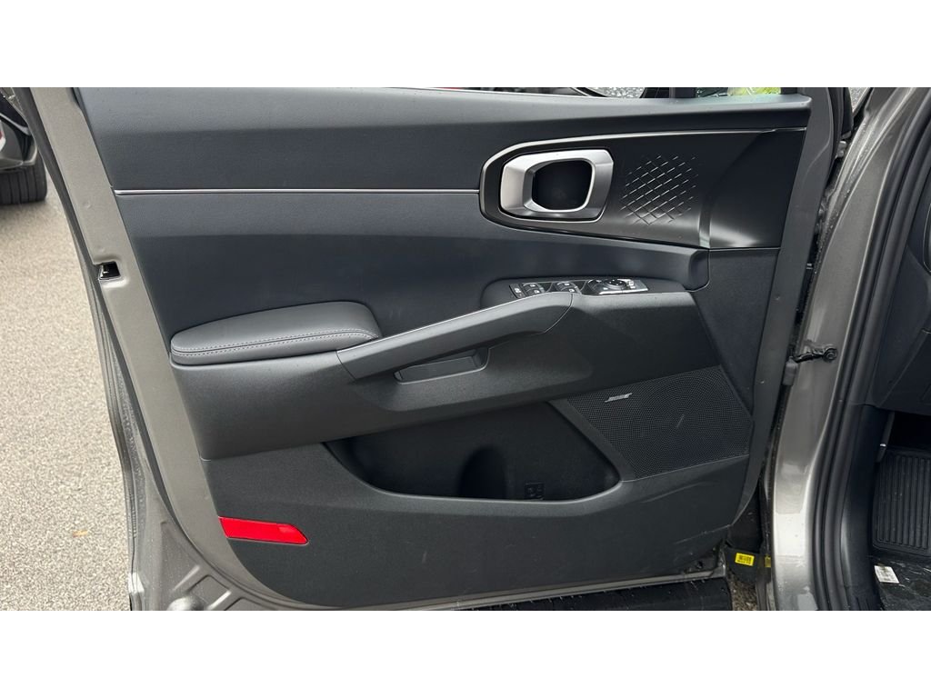 New 2026 Volcanic Sand Kia EX image 26
