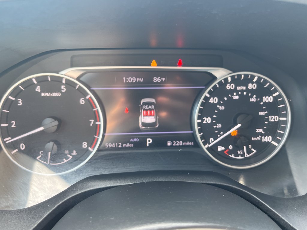 Used 2023 White Nissan SV image 17
