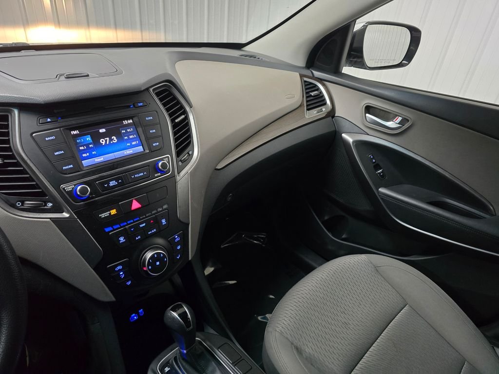 Used 2018 Silver Hyundai 2.4 Base image 31