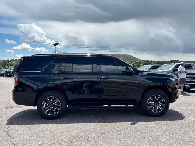 Used 2022 Black Chevrolet Z71 image 6