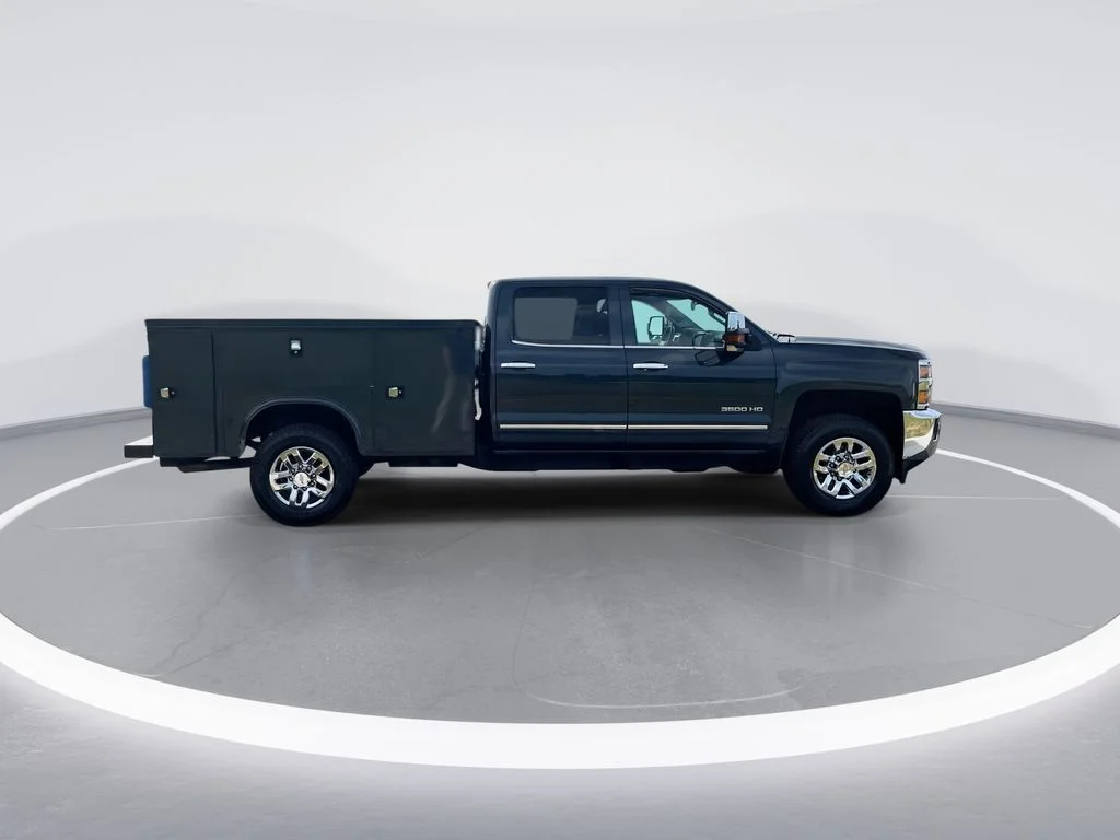 Used 2017 Gray Chevrolet LTZ image 9