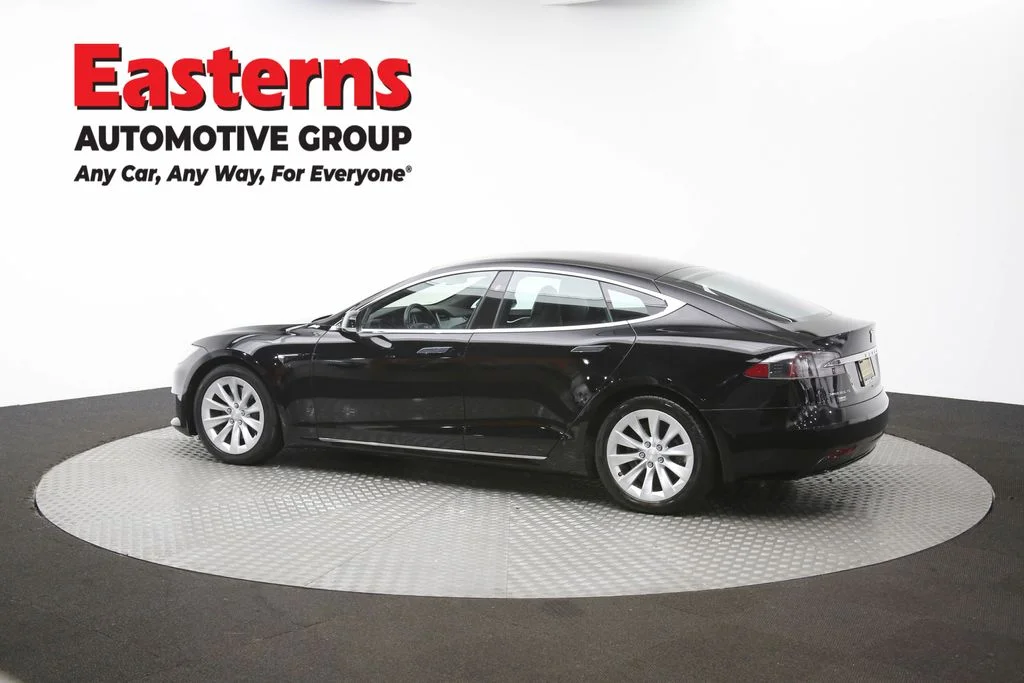 Used 2018 Black Tesla 75D image 57