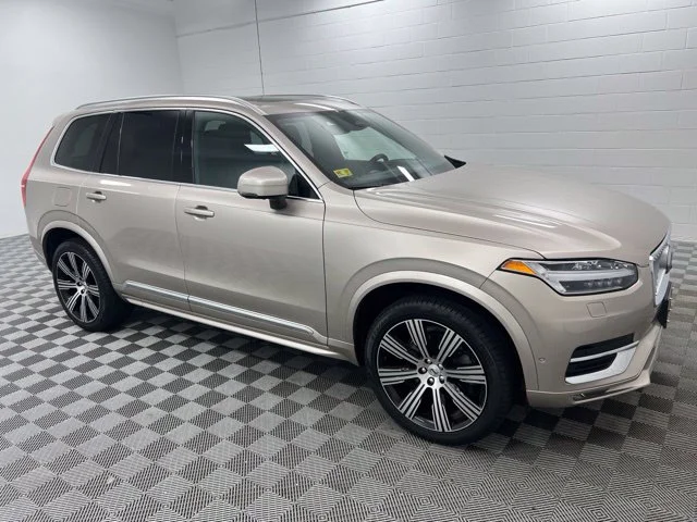 Used 2024 Gray Volvo Ultimate image 4