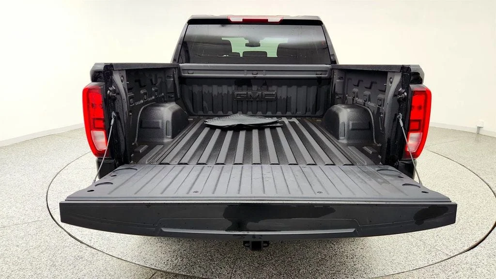 Used 2023 Onyx Black GMC 4WD Crew Cab 147