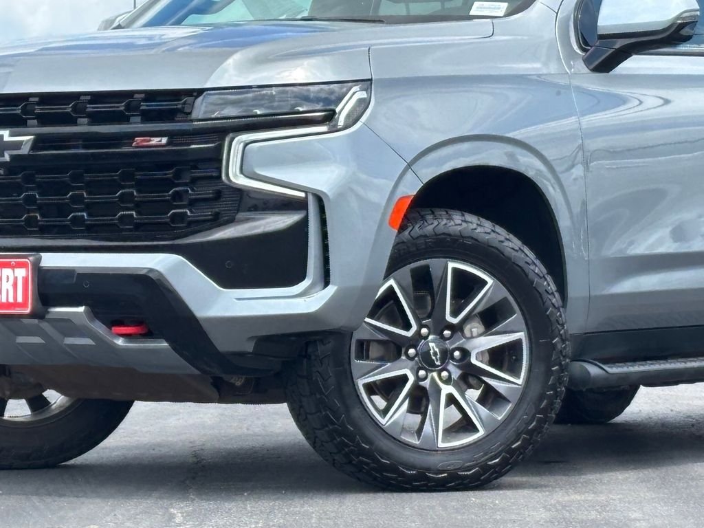 Used 2023 Gray Chevrolet Z71 image 2