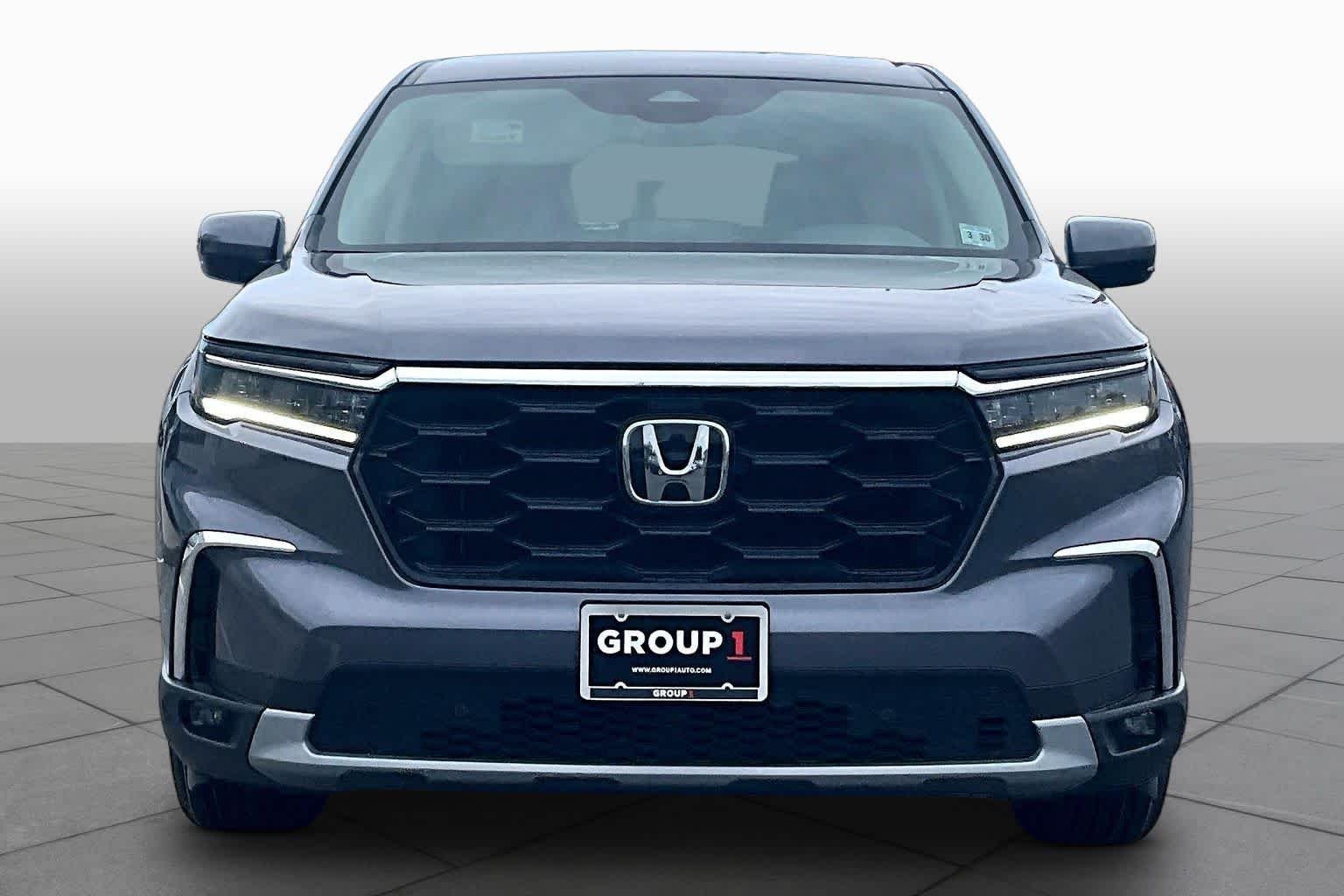 Used 2025 Modern Steel Metallic Honda AWD EX-L image 4