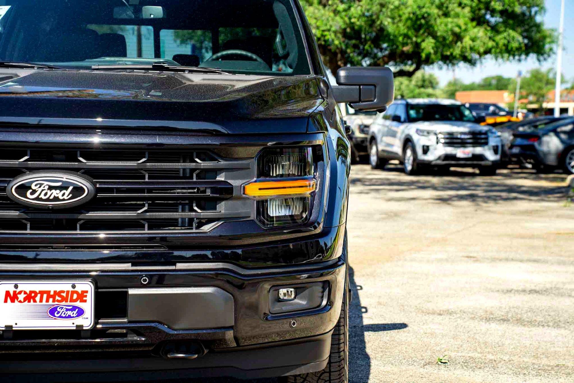 New 2026 Agate Black Metallic Ford XLT image 8