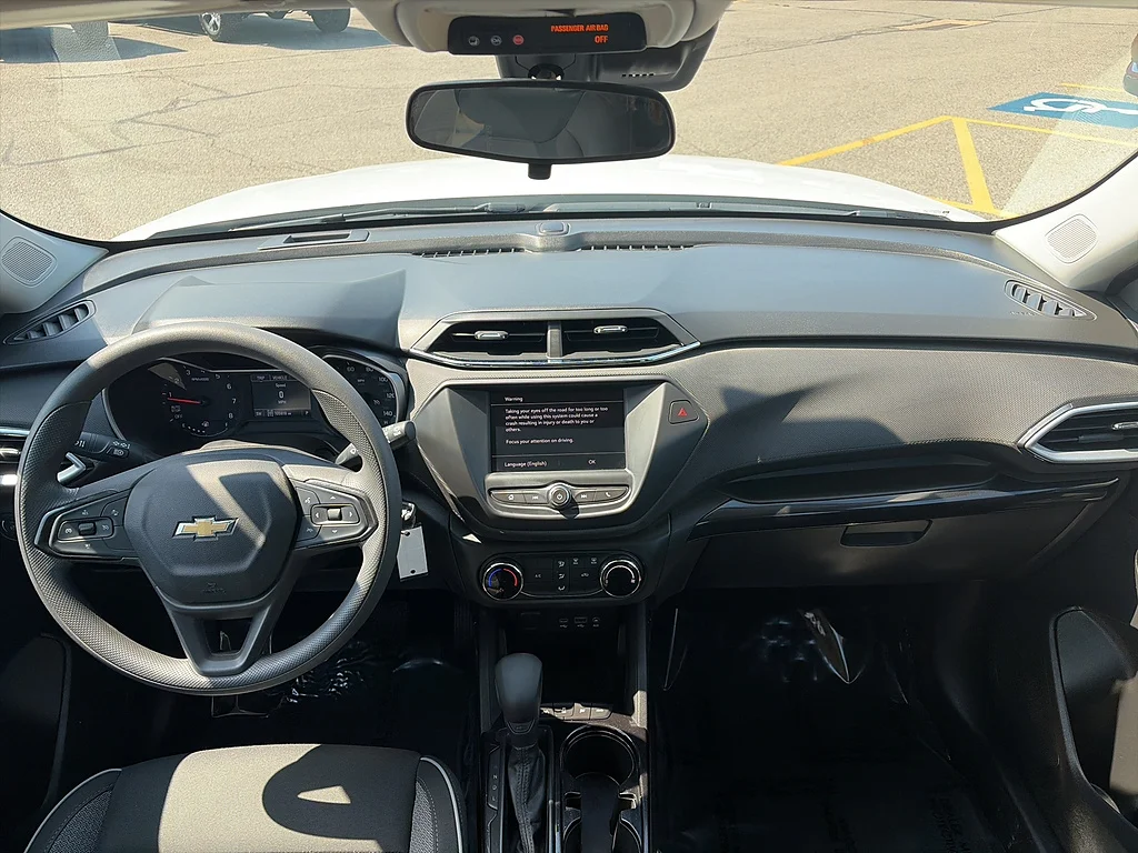 Used 2021 Summit White Chevrolet LS image 13