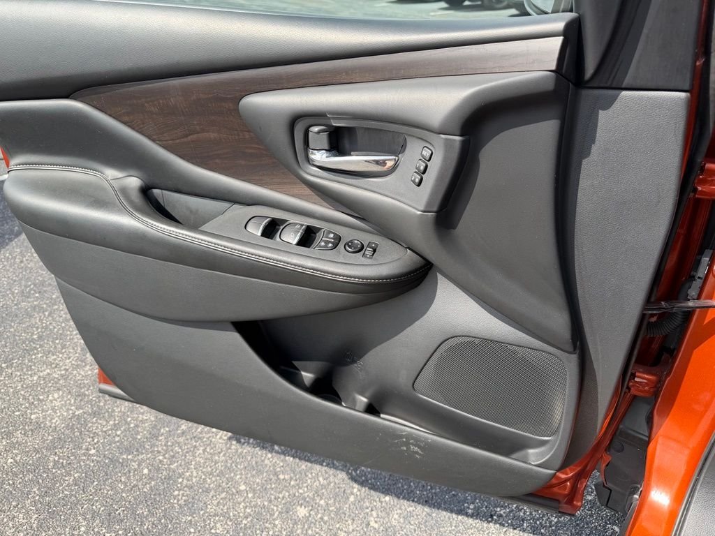 Used 2020 Orange Nissan Platinum image 15