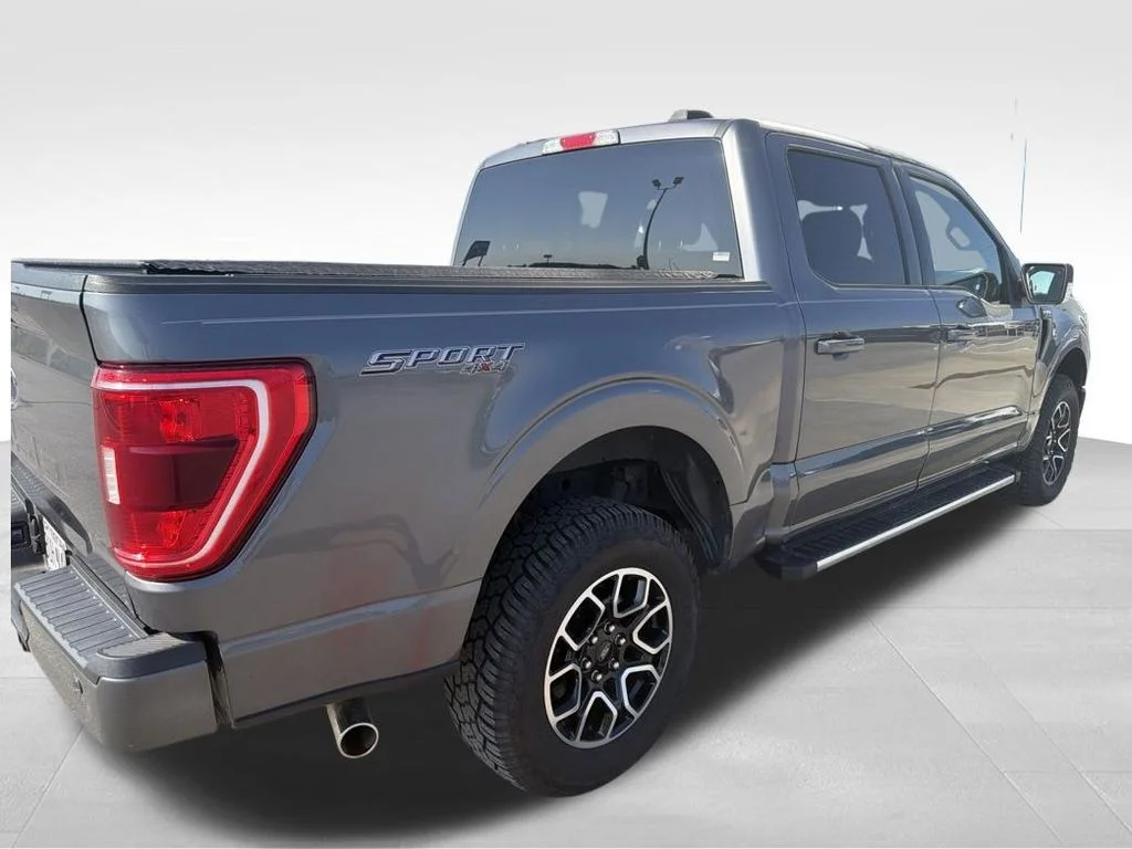 Used 2023 Gray Ford XLT image 26