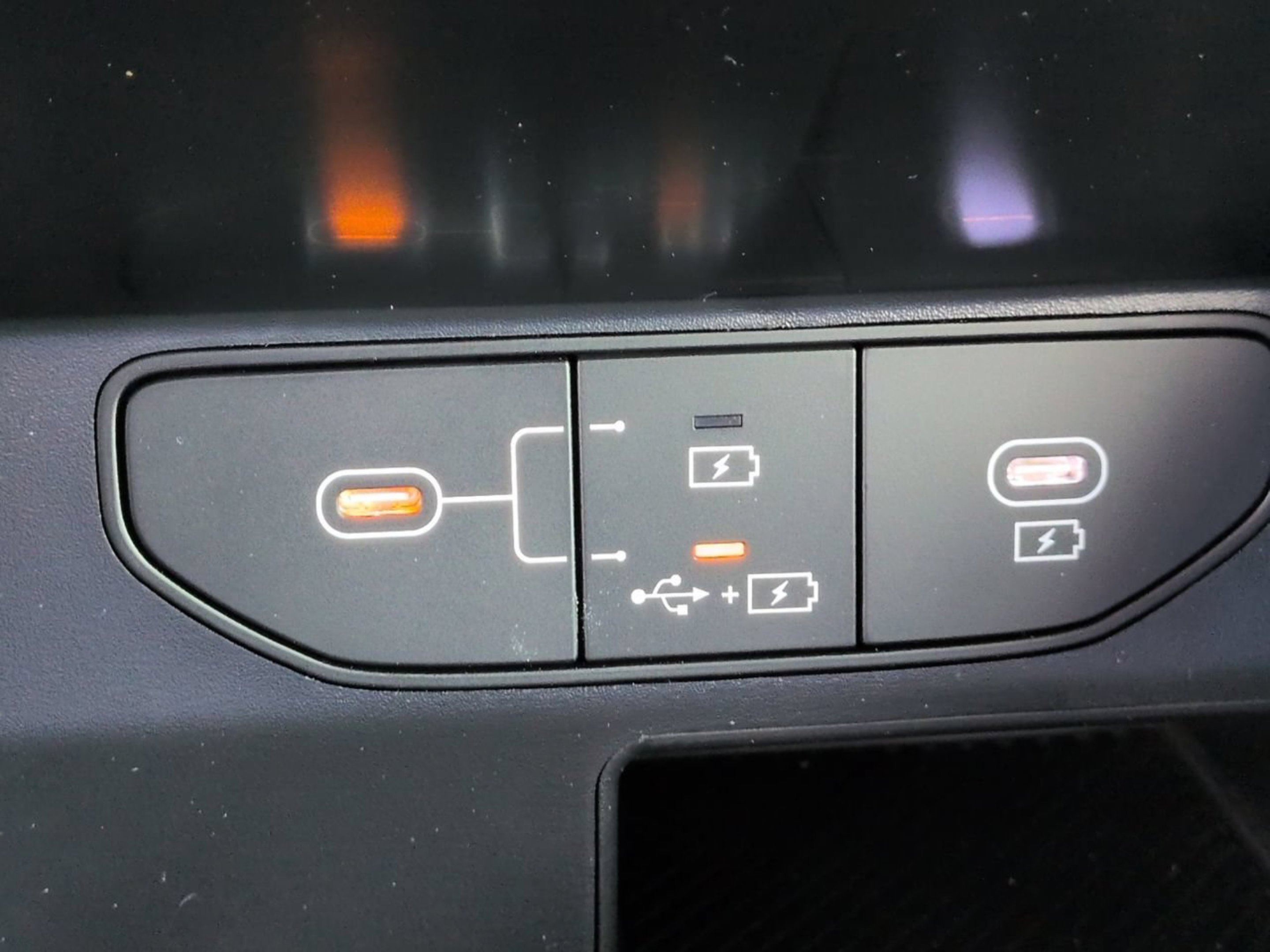 New 2026 Ivory Silver Kia LX image 20
