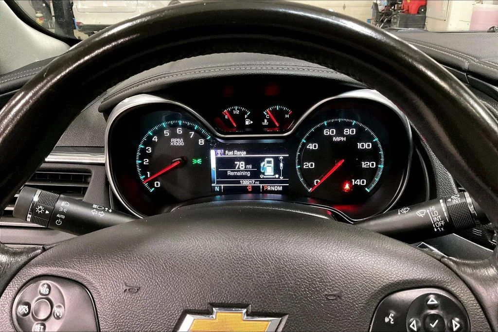 Used 2019 Gray Chevrolet Premier image 20