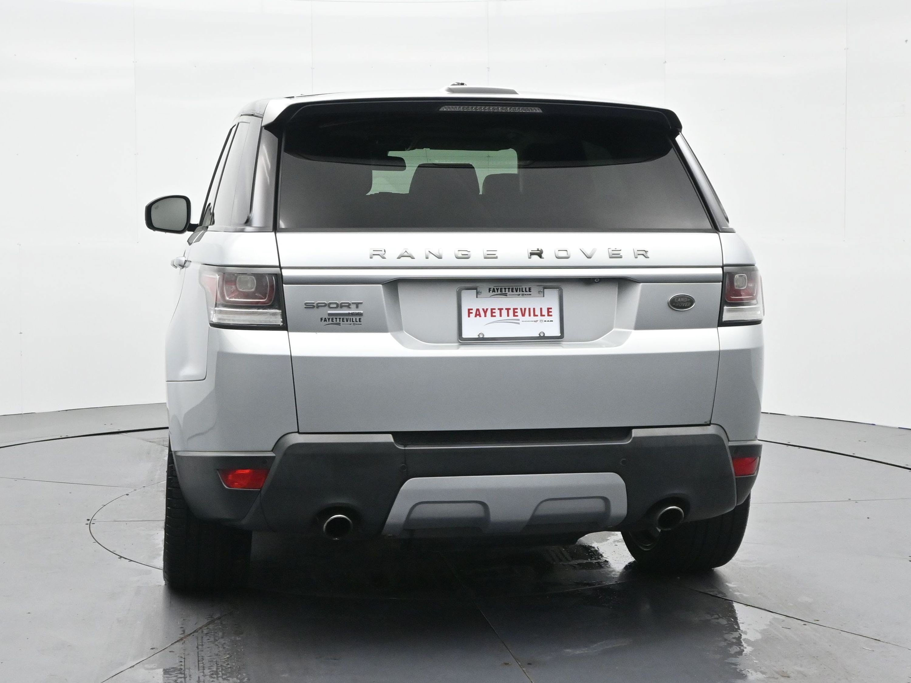 Used 2014 Causeway Gray Metallic Land Rover HSE image 7