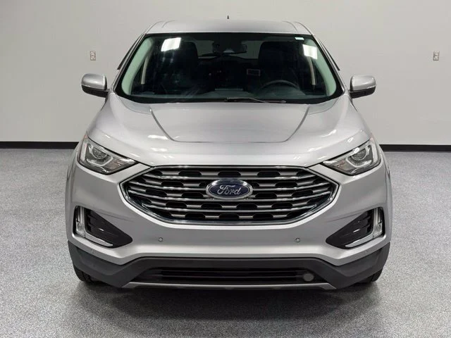 Used 2022 Silver Ford Titanium image 3