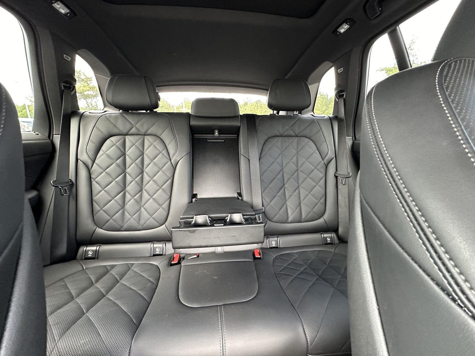 Used 2026 Skyscraper Grey Metallic BMW xDrive40i image 13